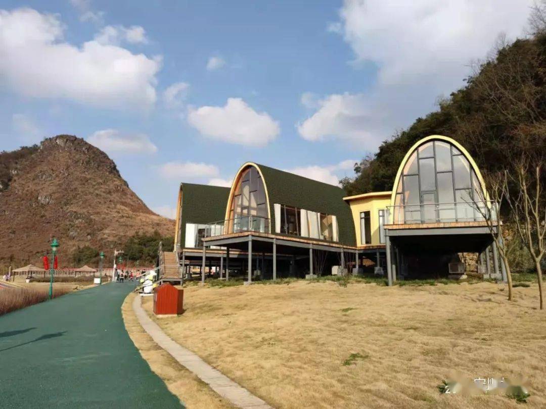 年初三我们去了七眼桥镇的米粒儿亲子农庄