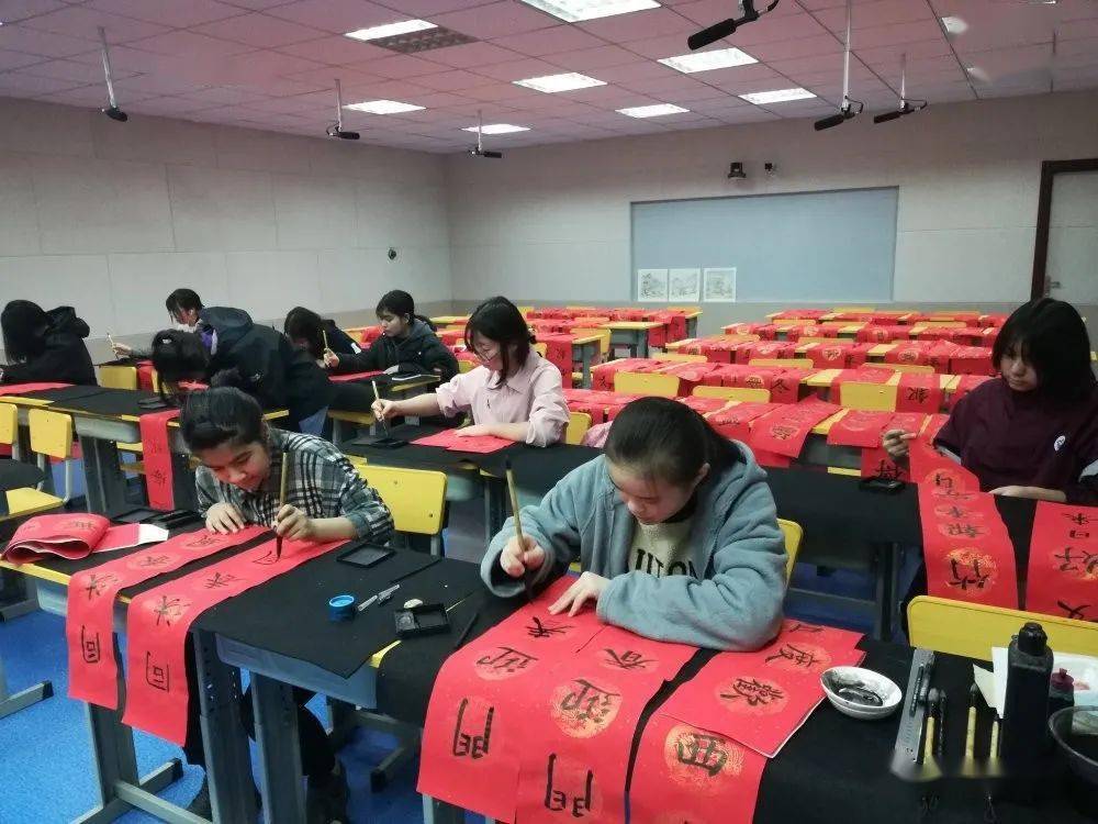 中华民族一家亲 同心共筑中国梦