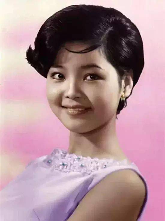 邓丽君哥哥精选的邓丽君照片,非常珍贵!