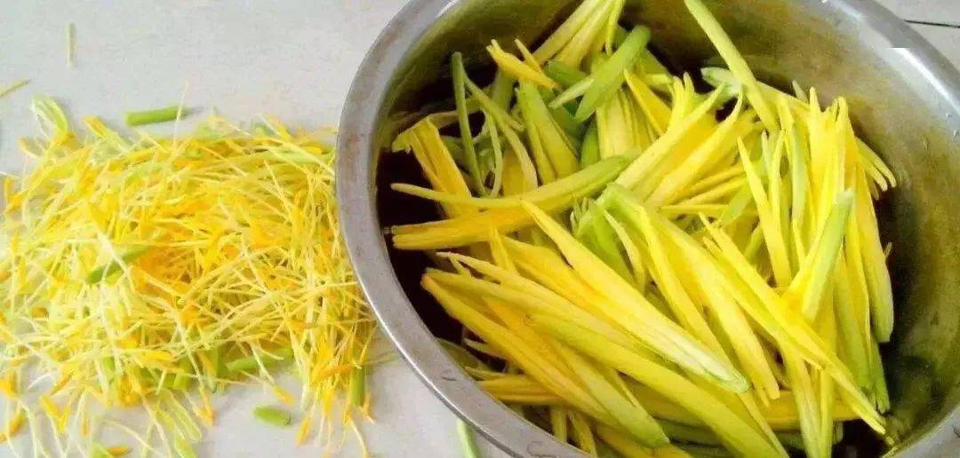 黄花菜有毒吗 干黄花菜没焯水会不会中毒