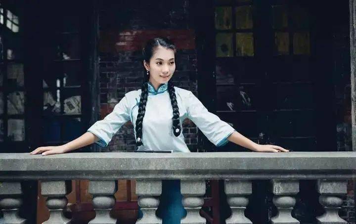 潘婉婉,1991年出生,2008年从温州职业中等专业学校越剧班毕业后,进入