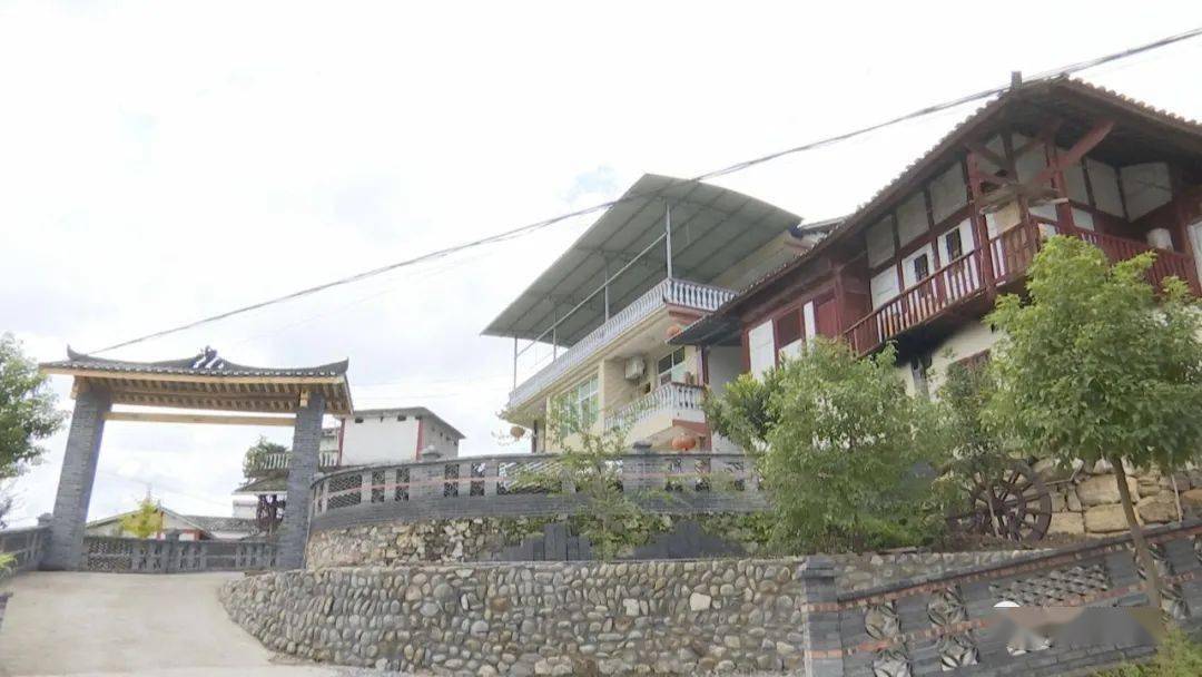 黔江多少人口_黔江鸡杂图片(2)
