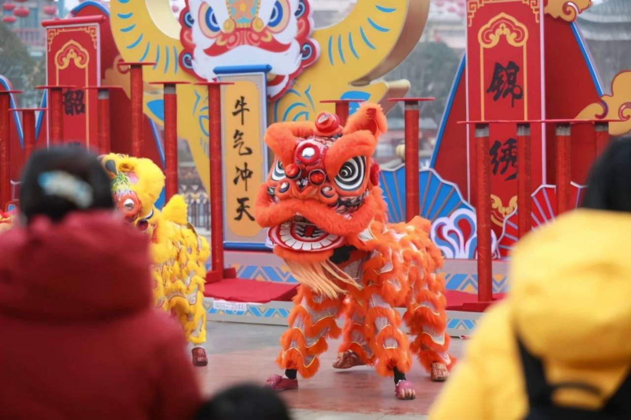 看飘雪,等烟花,当情人节遇上春节,来荆州方特必做的事2.