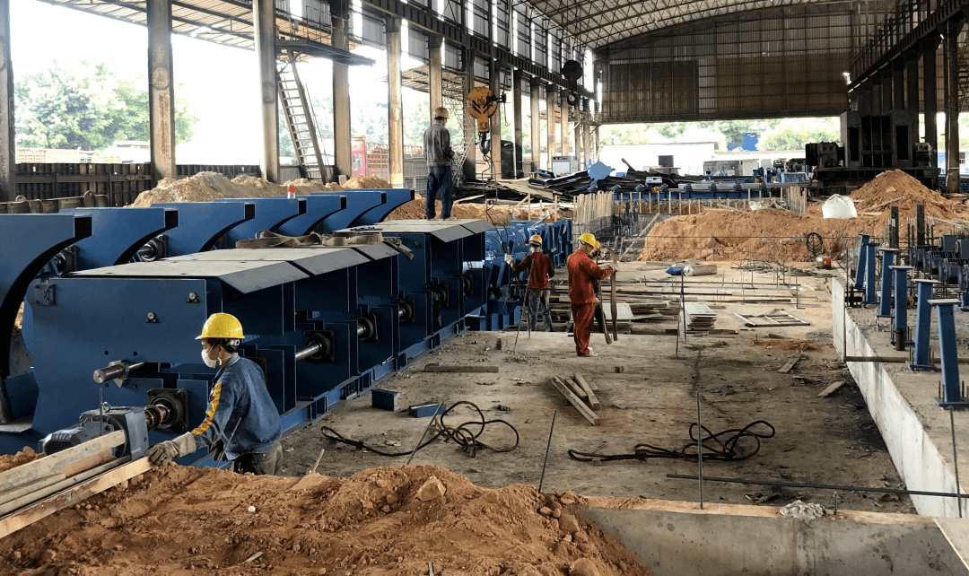 不锈钢园区项目建设施工现场鑫峰特钢有限公司100多名职工留守岗位