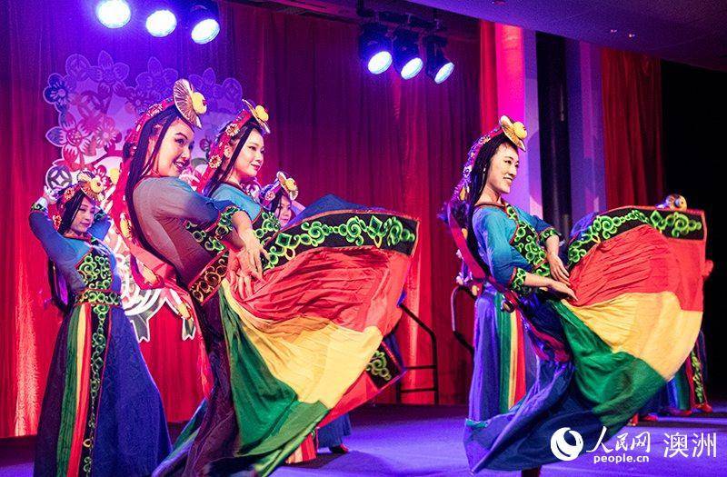 过年好完整版舞蹈视频 3f902d9051b3439ba6e8e7514e69cc09.jpeg