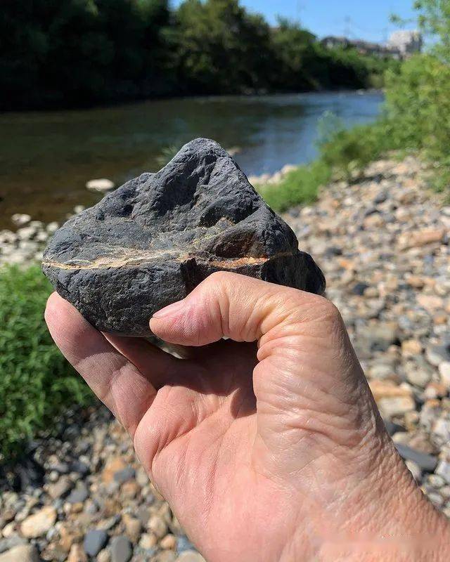 绝对少见300款日本水石欣赏