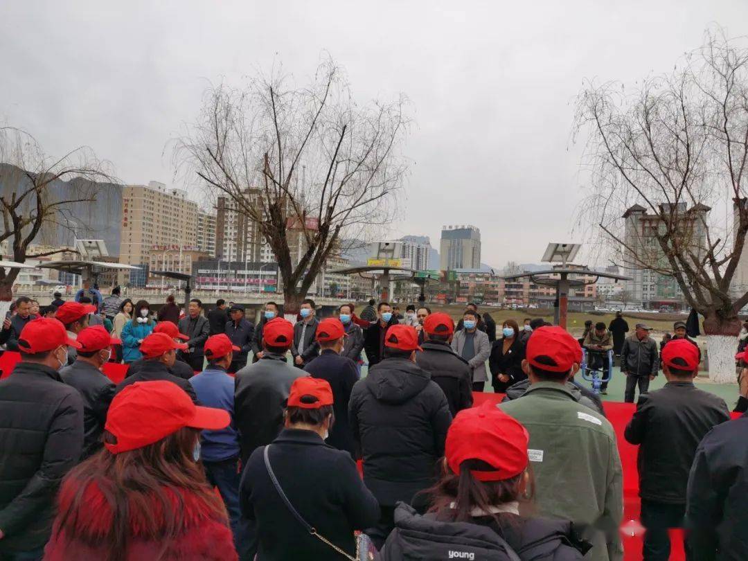 青岛务工人口_青岛各区人口(2)