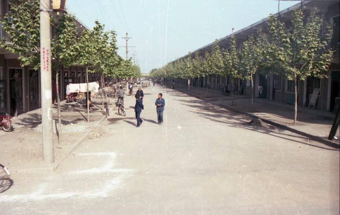 孟津",每一次翻开,每一次回想……你家里是否也有已经泛黄的老旧照片