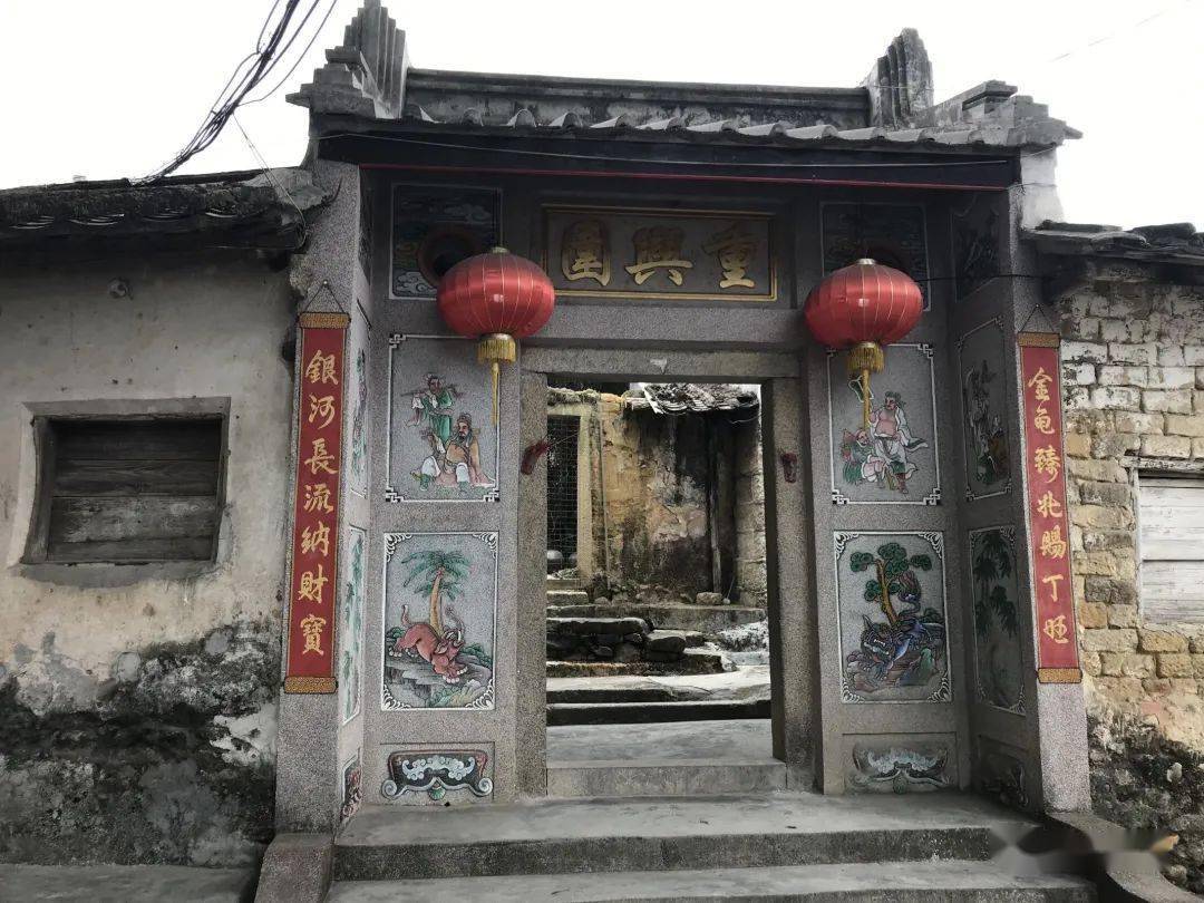 徒步五房村落唤醒南路红心