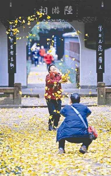 触摸幸福：成都，第二次跨越