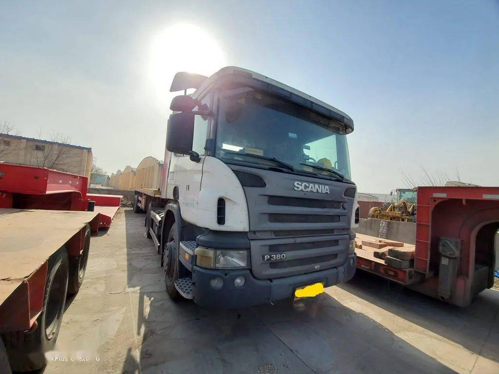 老卡车的魅力带您见识一辆11年车龄的斯堪尼亚p380还是手动挡车型