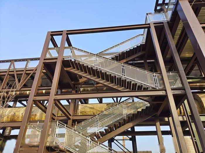 ������Ϸ��˫��Ӯ�콢iQOO 7�������