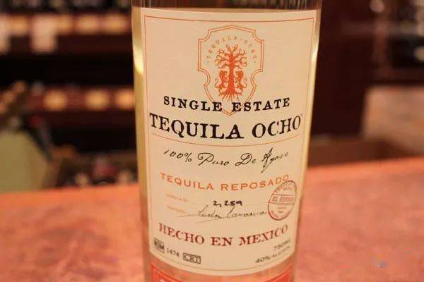 龙舌兰酒mezcal墨西哥的国酒被称之为墨西哥的灵魂