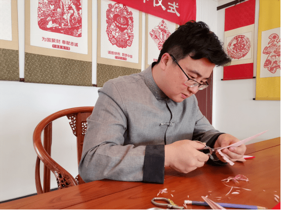 乡村振兴青春力量好青年张蒙蒙以匠心守初心致力非遗传承