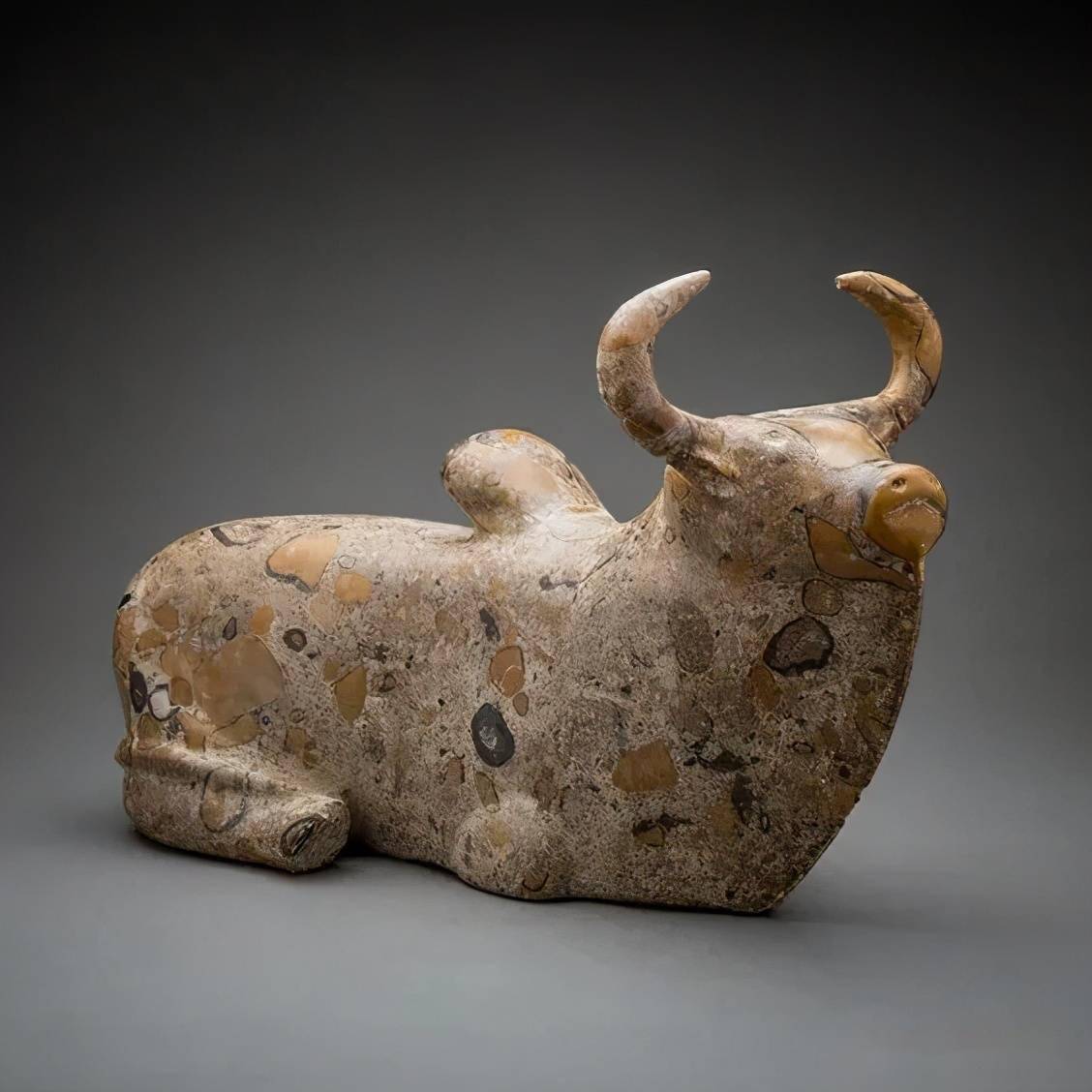 公元前牛主题艺术品50件