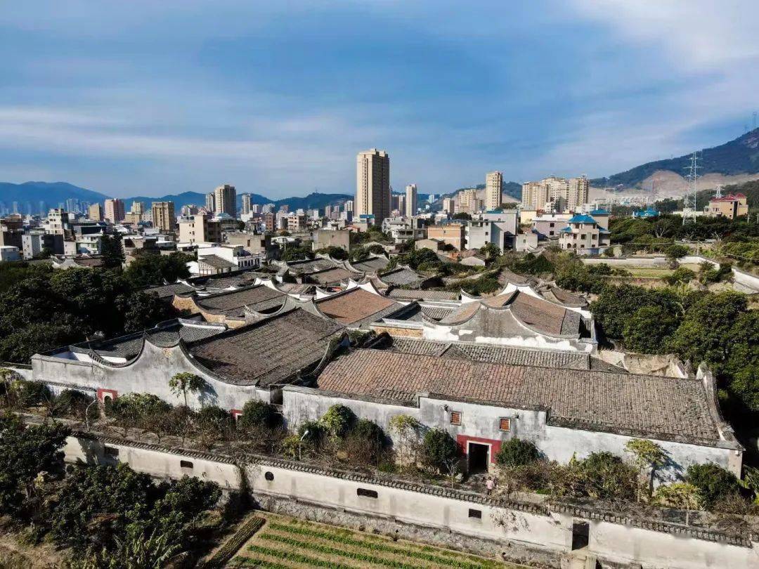 行走九头马品古厝之美