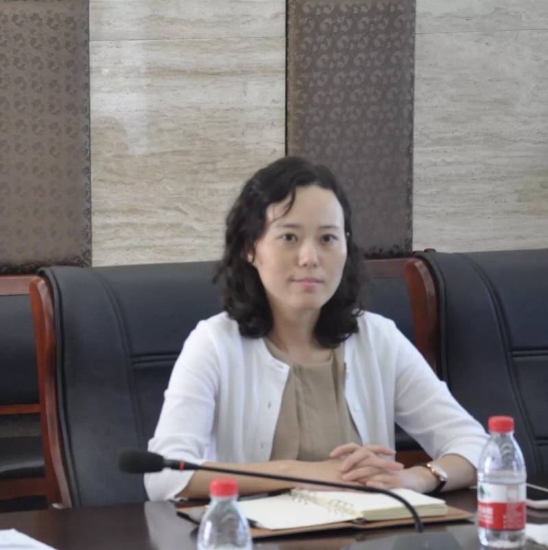 上海一女官员搞钱色交易为商人男友争取退税千万获刑十年