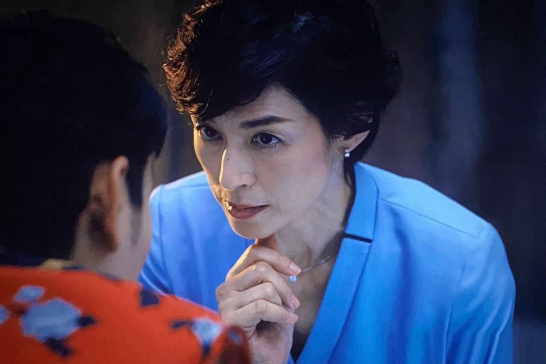 《唐探3》里的这个阿姨曾在30年前迷倒了全亚洲的男人_赤名莉香