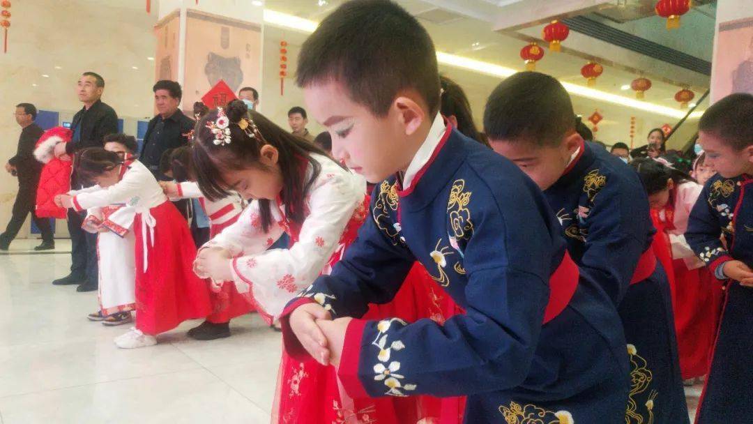 来在临洮博物馆玩一个跨越千年的投壶游戏