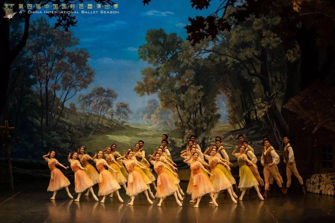 待到春暖花开时来天桥剧场赏浪漫芭蕾舞剧吉赛尔