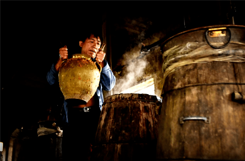 涨见识深受各位酒友喜爱的焖锅酒竟是这样制作而成的