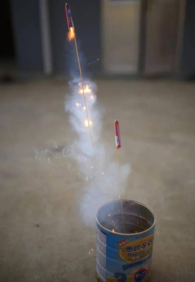 61年前第一枚液体探空火箭在上海南汇老港升空图说上海科技史