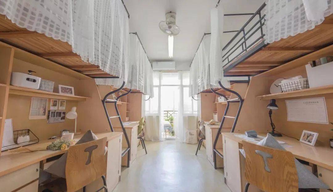 睡过双一流学生宿舍后,把宿舍照片分享给你们,看看你们想去的学校宿舍
