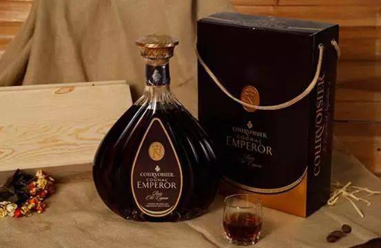 拿破仑（Courvoisier）拿破仑干邑白兰地_品牌
