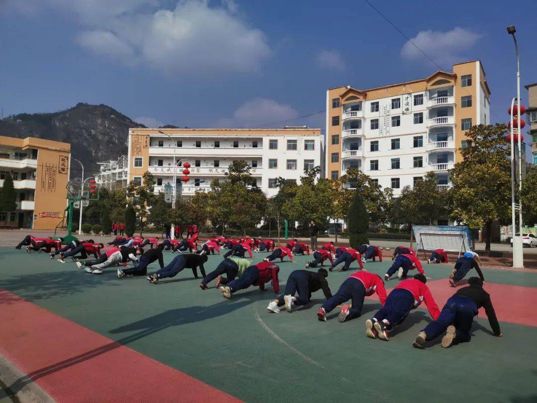 黄平县湖里中学全景图图片