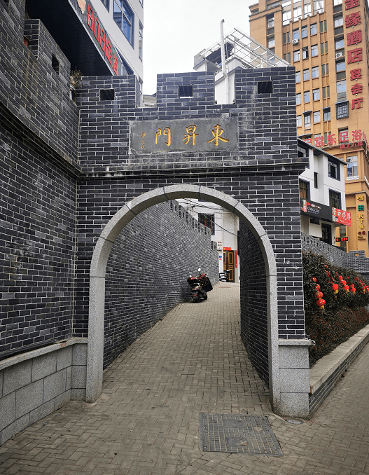 寿宁东区入城口从脏乱差变身网红打卡地