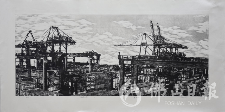 美术老师何慧诗花费两个月时间创作的漆画《康之城》,反映了顺德北滘