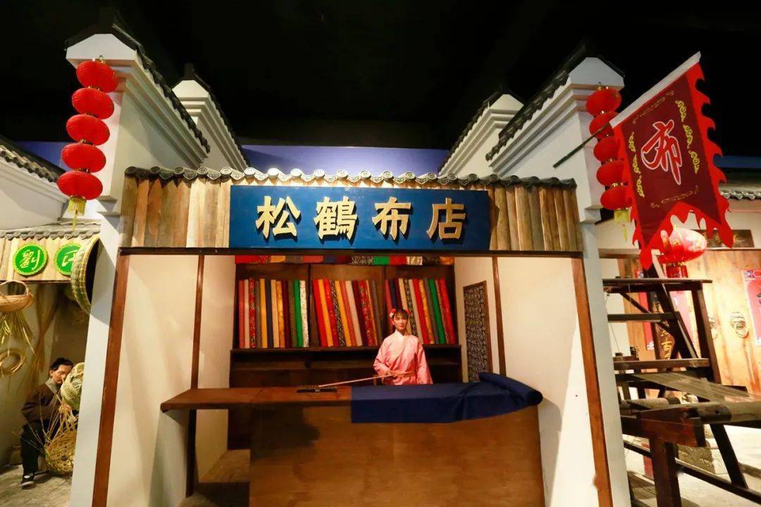 党员冬训理论送暖小手拉大手重温红色印记创新冬训方式