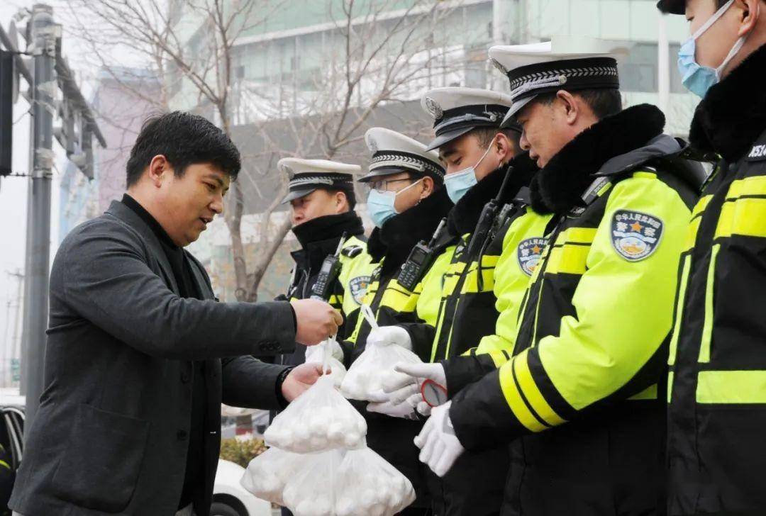 编辑:郑惟泽 孙明山核稿:赵金辉审核:石 磊【来源:沧州市交警二大队】