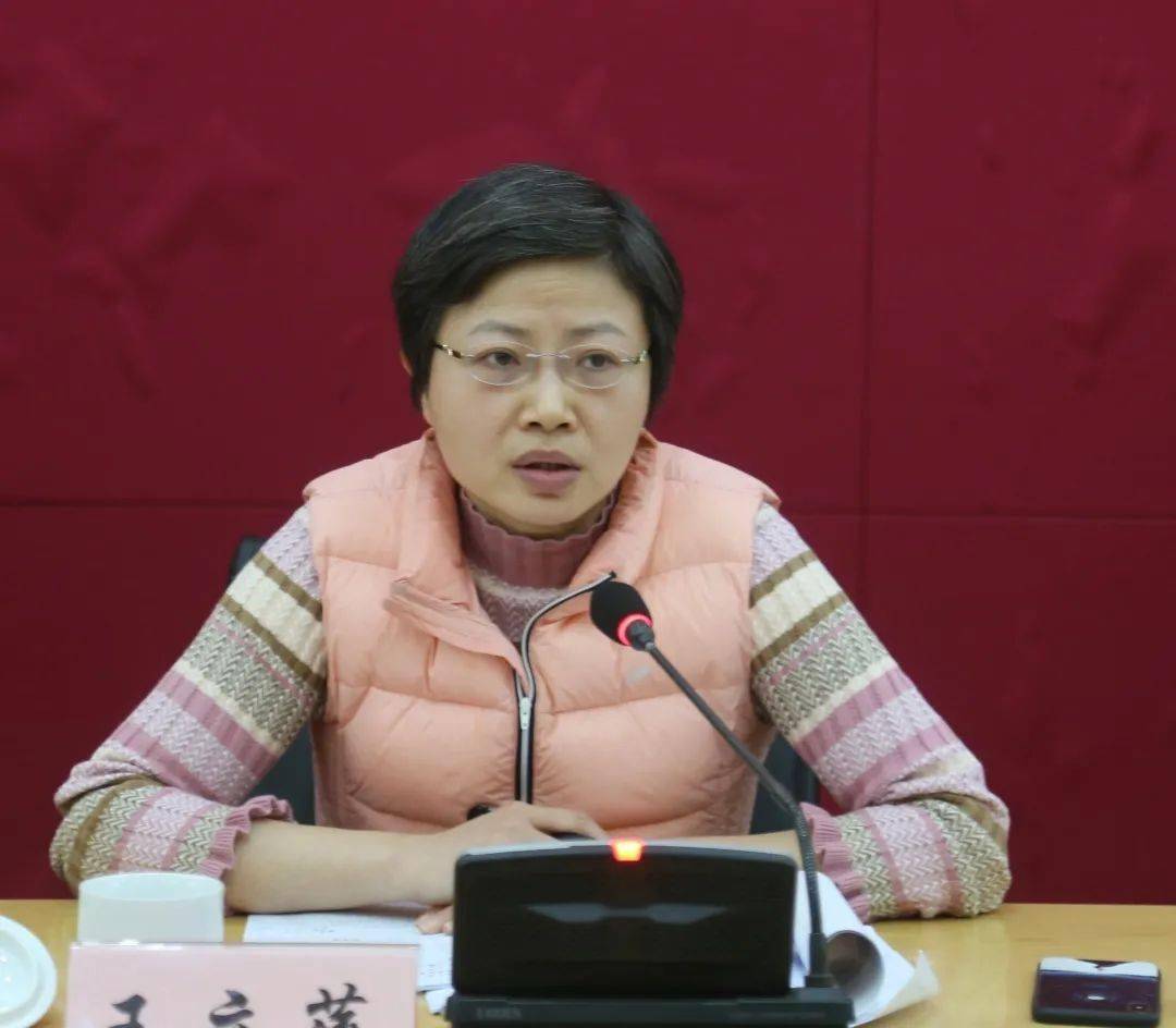 "会上,区委统战部副部长,区台办主任王立萍,民进区委主委洪璐分别结合