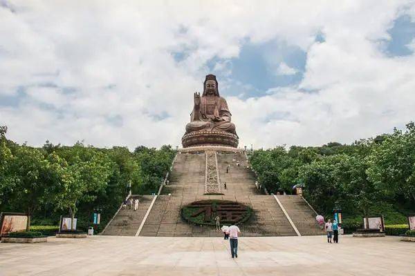 南海观音和火山爆发猜一成语_木猜一成语疯狂看图