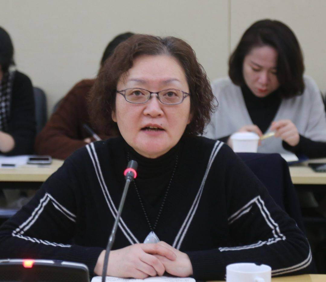 "会上,区委统战部副部长,区台办主任王立萍,民进区委主委洪璐分别结合