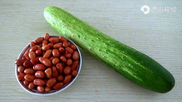 黄瓜和花生米一起做下酒下饭做法家常简单天天吃不够香