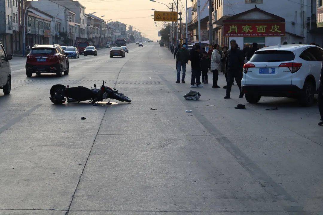 2021年01月31日17时04分许,焦某驾驶陕f6***r号小型客车沿108国道由东