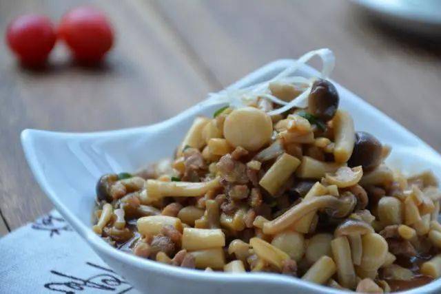 米饭拌什么酱吃最好吃 3cef381fbee34986b2d4fb65f0017282.jpeg