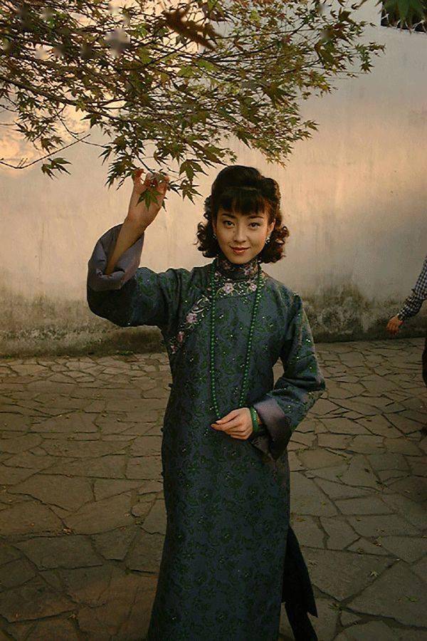 穿过旗袍的女子,才知道优雅是何物_京派