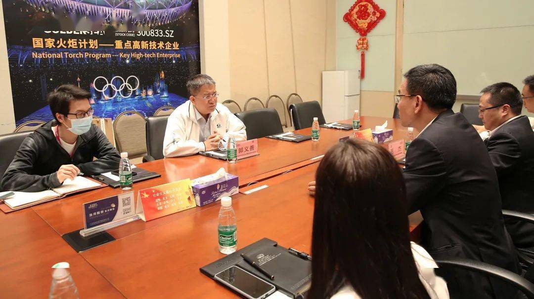 本次走访慰问高层次人才工作,番禺区副区长郭义善深入了解蒋伟楷董事