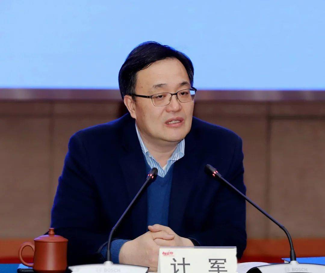 临港头条│问题导向扬长补短北战做示范互搏争标杆