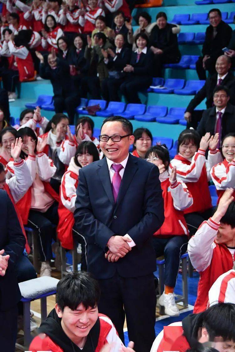 吉水二中举行2021届百日高考中考冲刺誓师大会