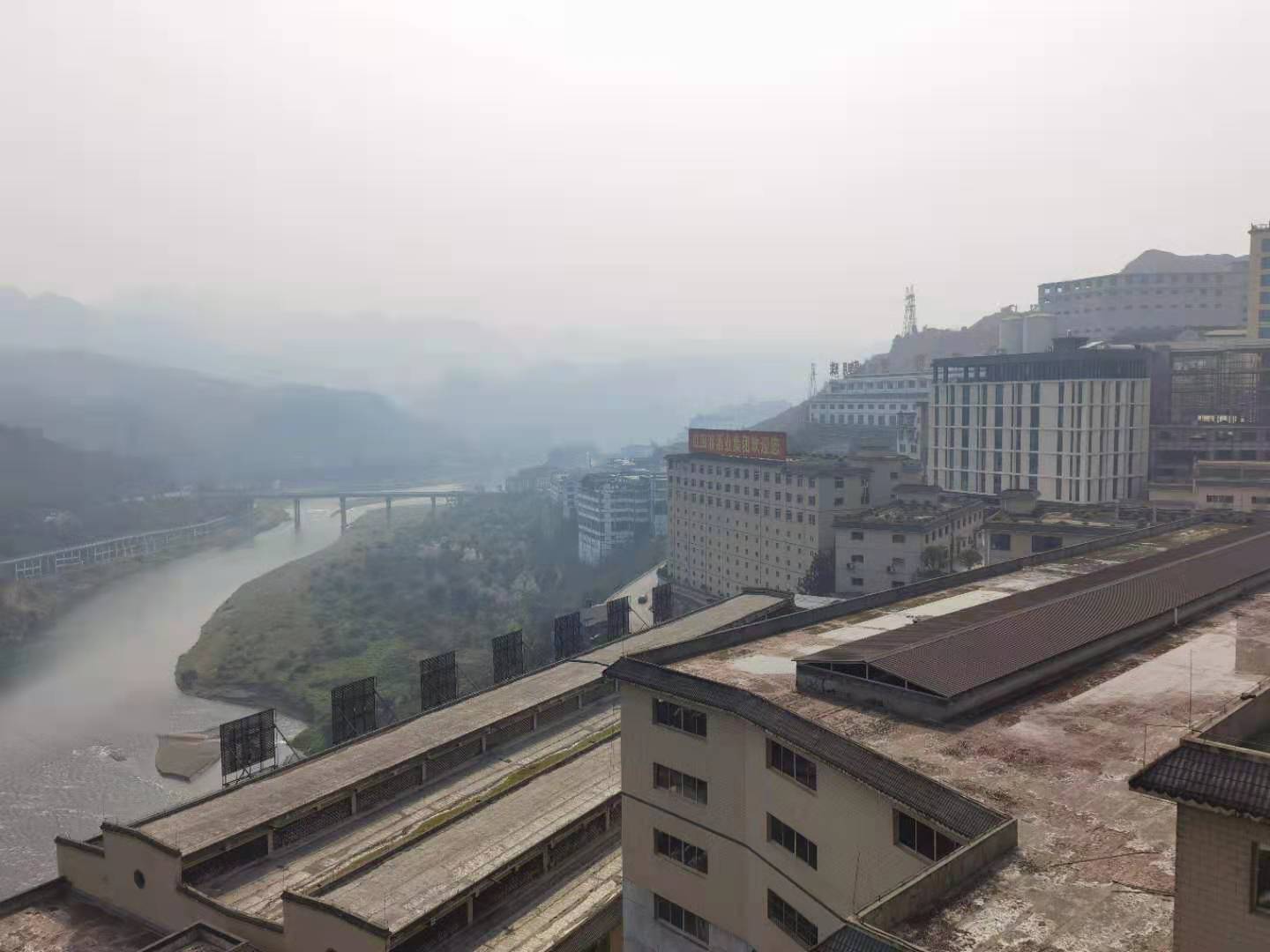 茅台镇总人口_茅台镇图片风景