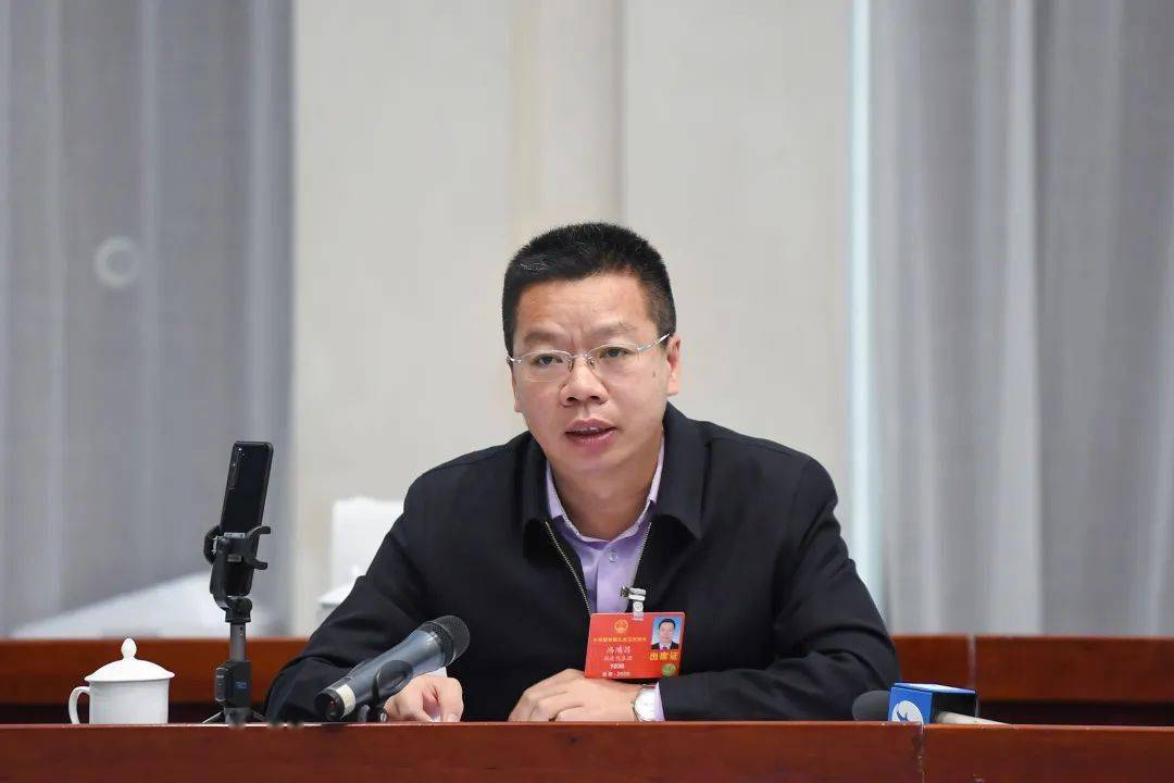 全国人大代表履职故事(一)_洪杰