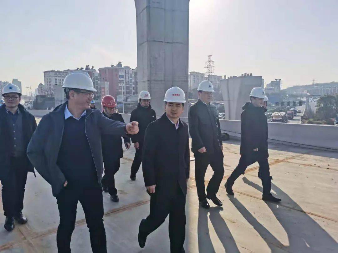 李江新董事长一行调研市城建集团重点工程项目