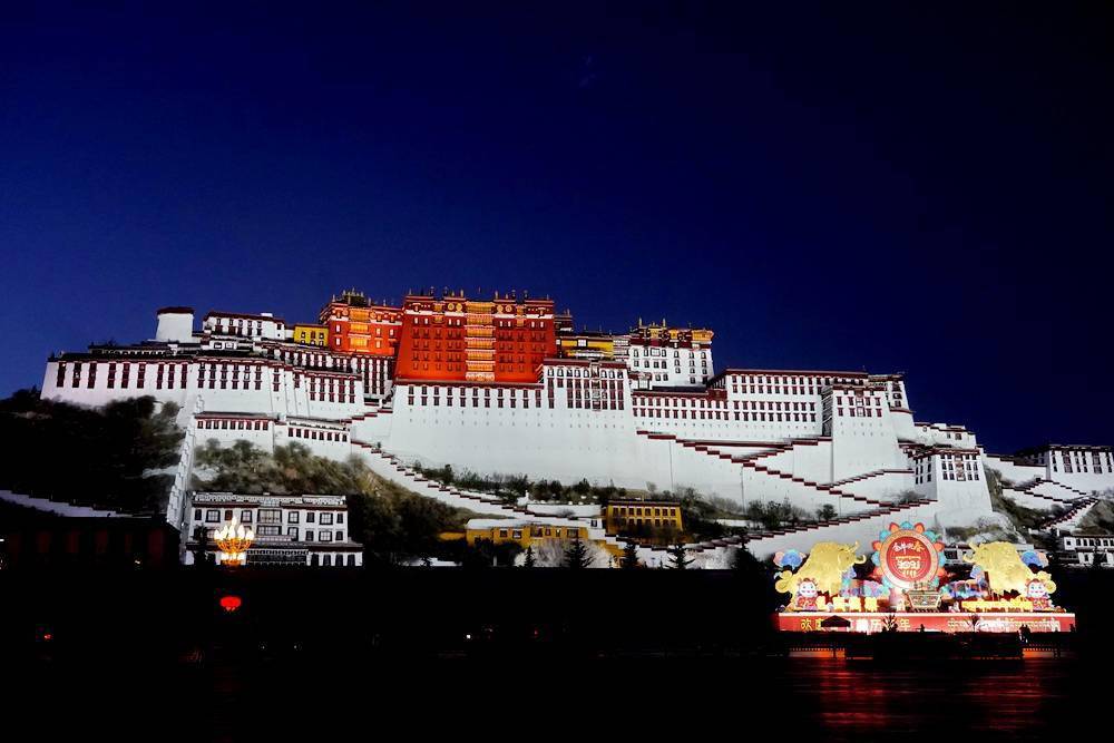晚上的大昭寺 737fdf83f47e41d38075f636b8ac3fb0.jpeg