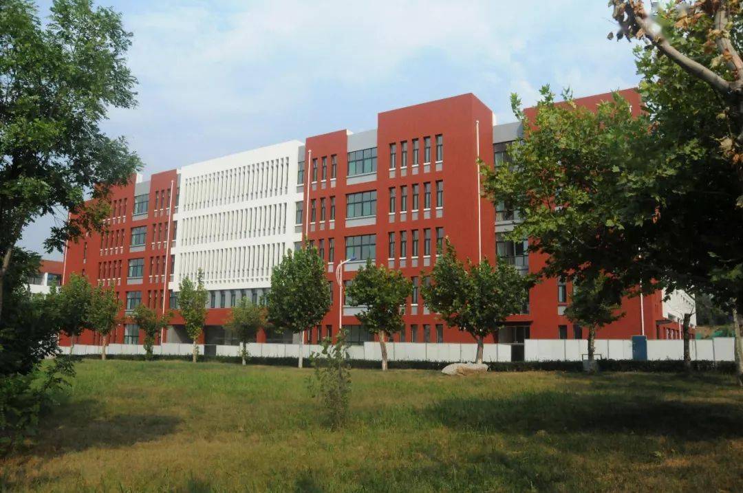 等你续写山工大新的篇章!end