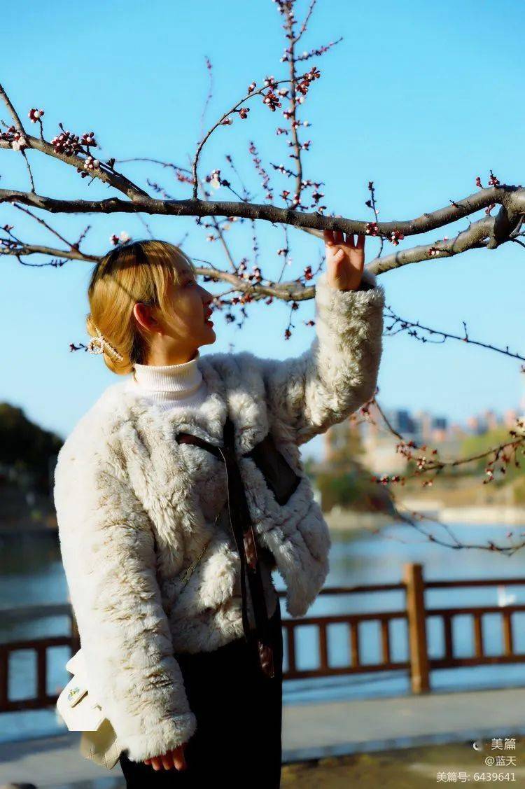 万物复苏,充满希望.春天里,是生机勃勃的时光.
