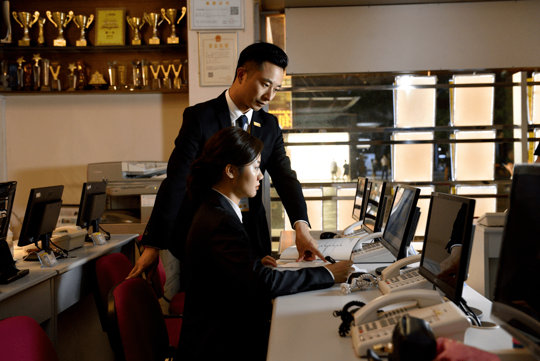 培训资讯丨朋友圈秒变专业房产经纪人门店从此不是事儿